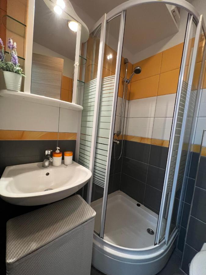 Apartman Center Омиш Экстерьер фото