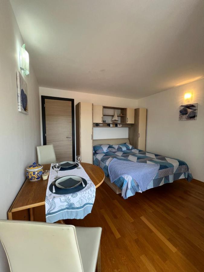 Apartman Center Омиш Экстерьер фото